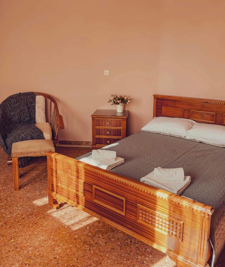 Maria'S Apartment In Old Town Ierápetra Екстериор снимка